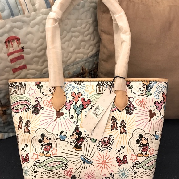 D&B Disney Sketch Shopper Tote NWT!! 🥰 - Picture 2 of 6